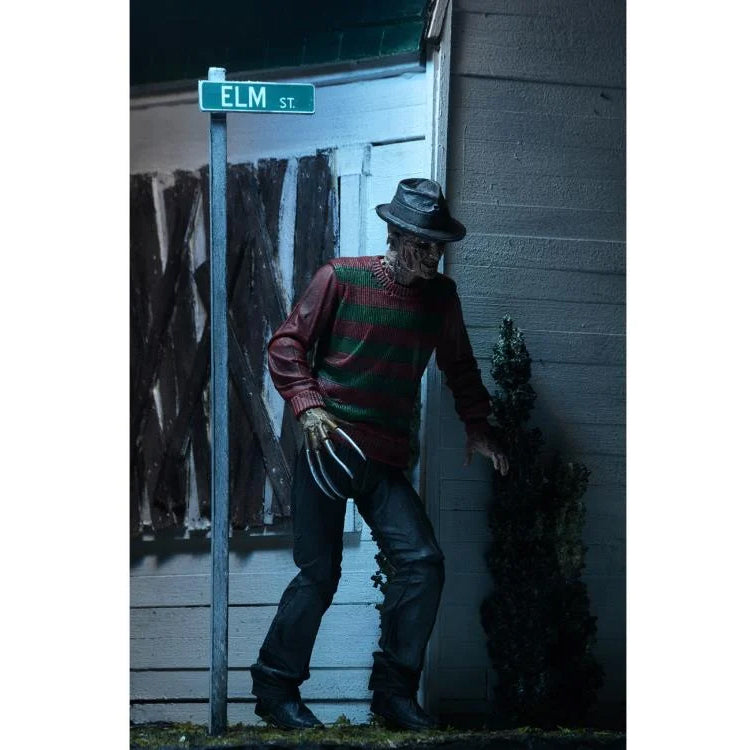 A Nightmare On Elm Street Ultimate Freddy Krueger Figure image 03
